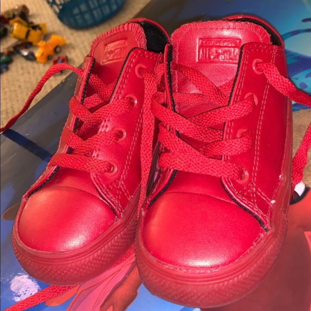 Converse low tops